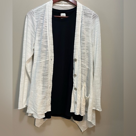 Long White Cardi long sleeve V- neck button front Lightweight High/Low Top - Picture 2 of 8
